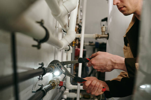 Best Water Leak Repair  in Three Oaks, FL
